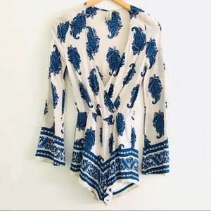 SOLD NWOT Blue and White Paisley Log Sleeve Romper